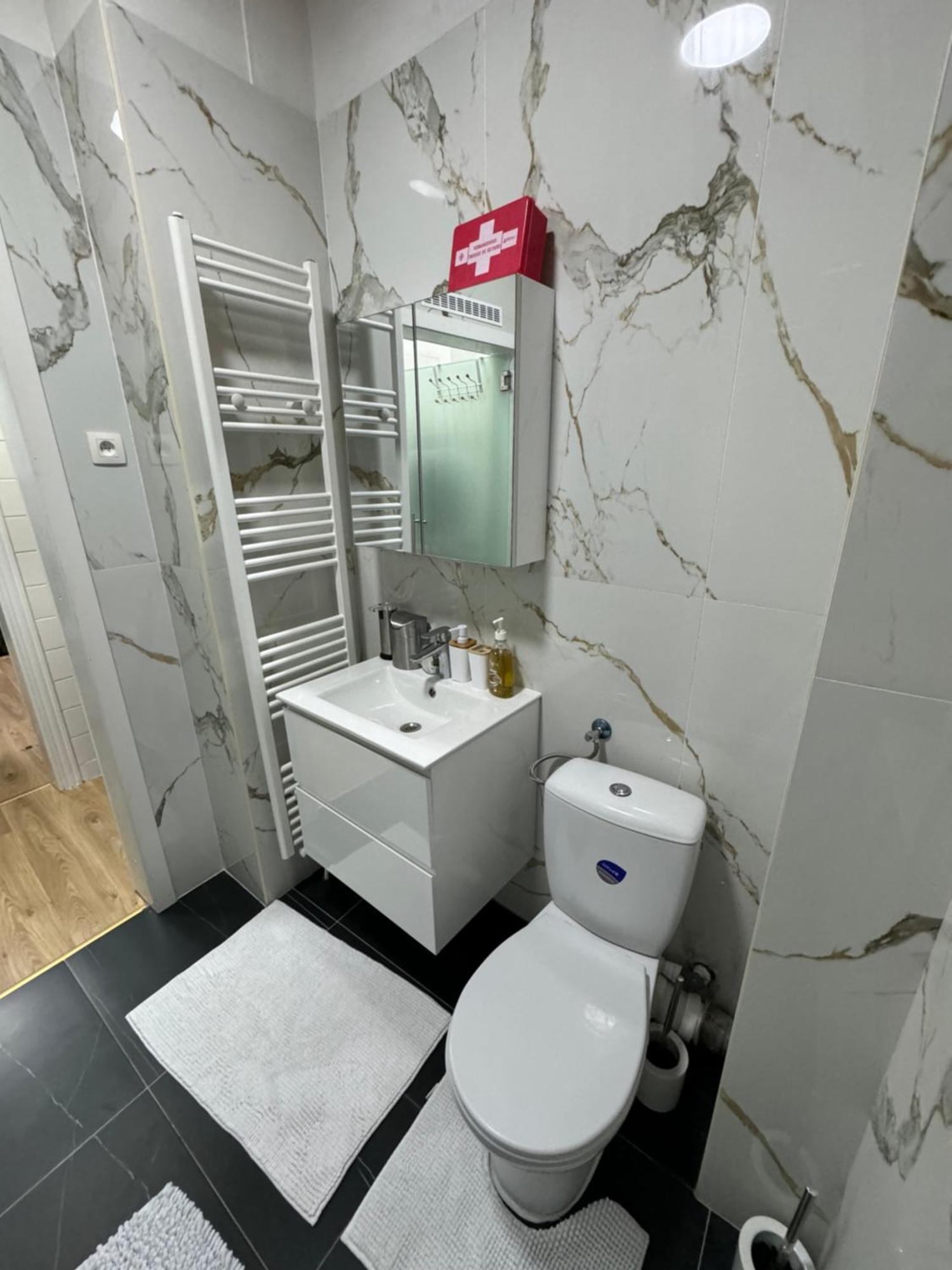 Appartement 2 Chambre Luxueuse A Jette Brüssel Exterior foto
